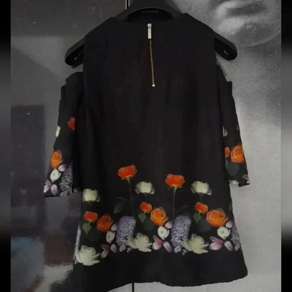 COPY - Ted Baker Amarga Kensington Cold-Shoulder Top - Picture 6 of 8